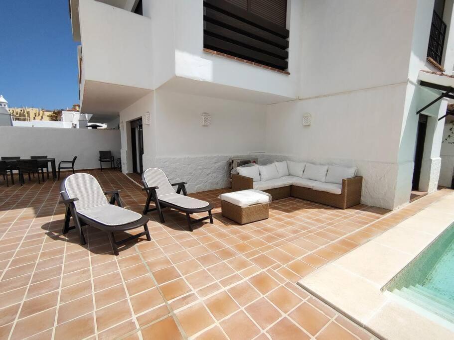 Full Apartment With Private Pool Естепона Екстериор снимка