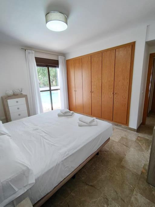 Full Apartment With Private Pool Естепона Екстериор снимка