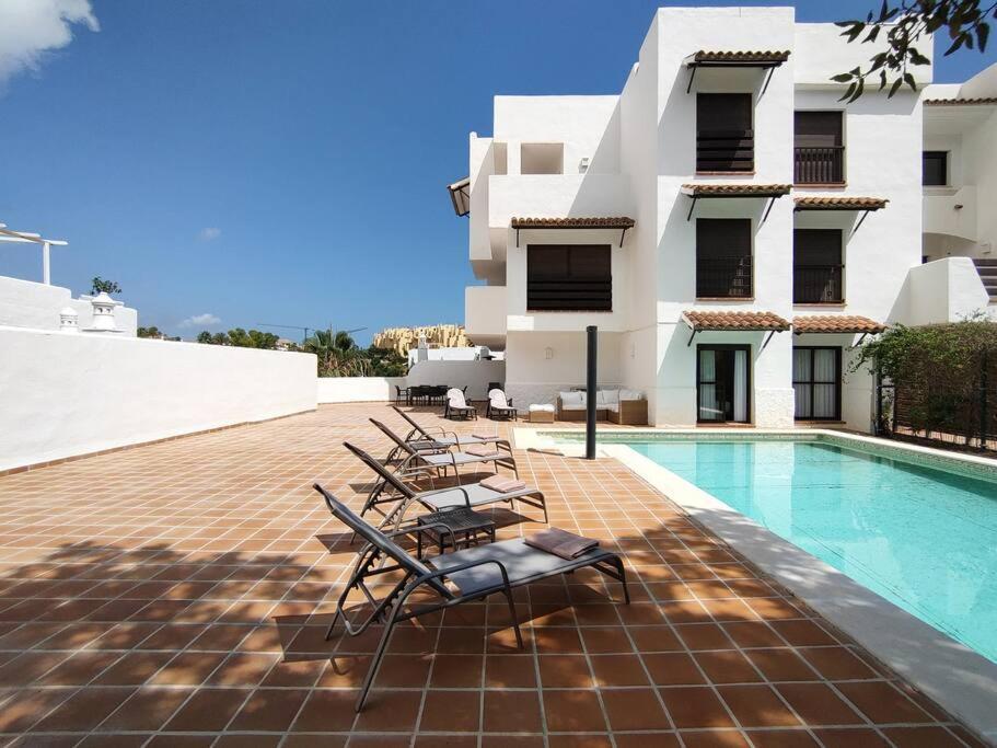 Full Apartment With Private Pool Естепона Екстериор снимка